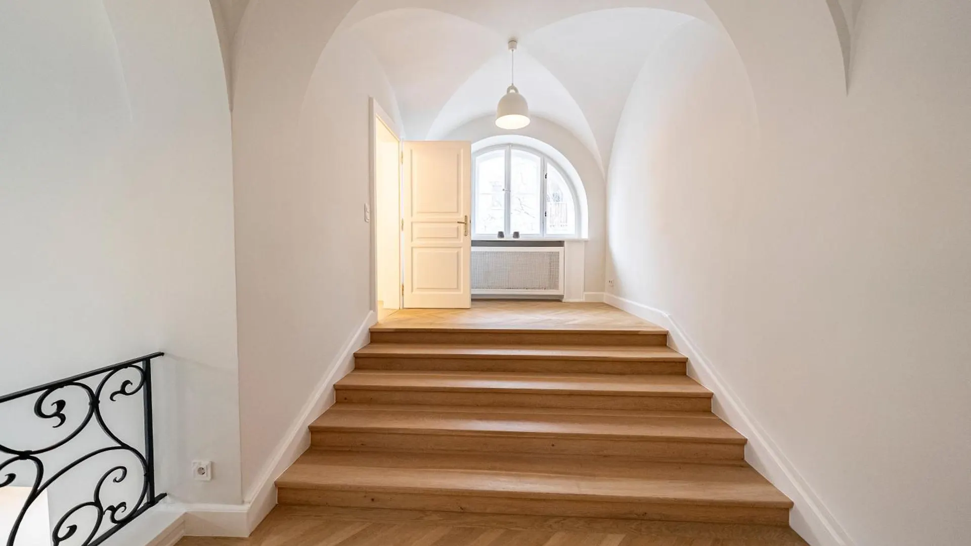 Elegante Jugendstilvilla - 5Min Gehweg Zur U-Bahn Vienna Apartment